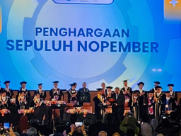 SBY Dianugerahi Penghargaan Sepuluh Nopember, Suara Kebangsaan Menggema di Kampus ITS