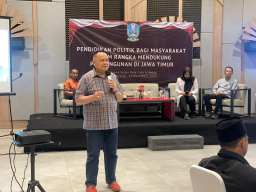 Ketua Fraksi Demokrat DPRD Jatim Dorong Relawan SDA Bantu Warga Sakit dan Melek Politik