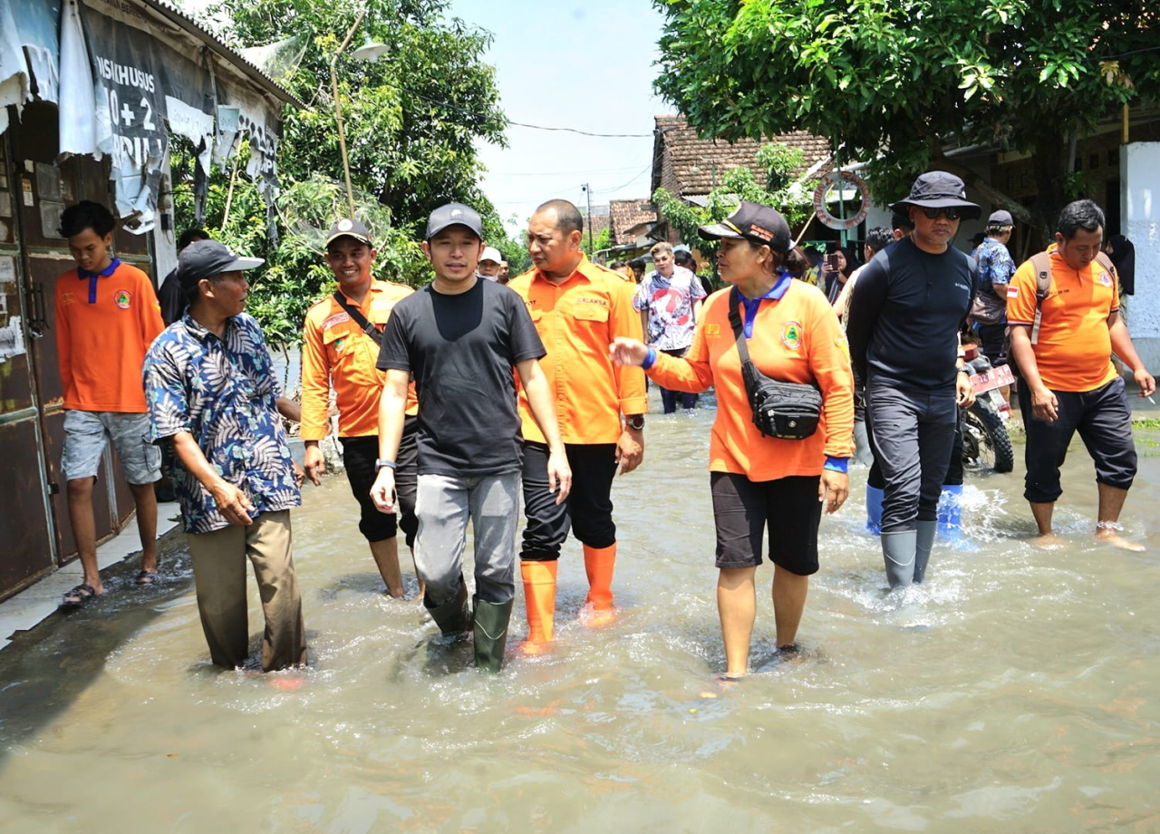 Dampingi Anggota Dewan, Tinjau Penanganan Banjir di Tulangan Sidoarjo