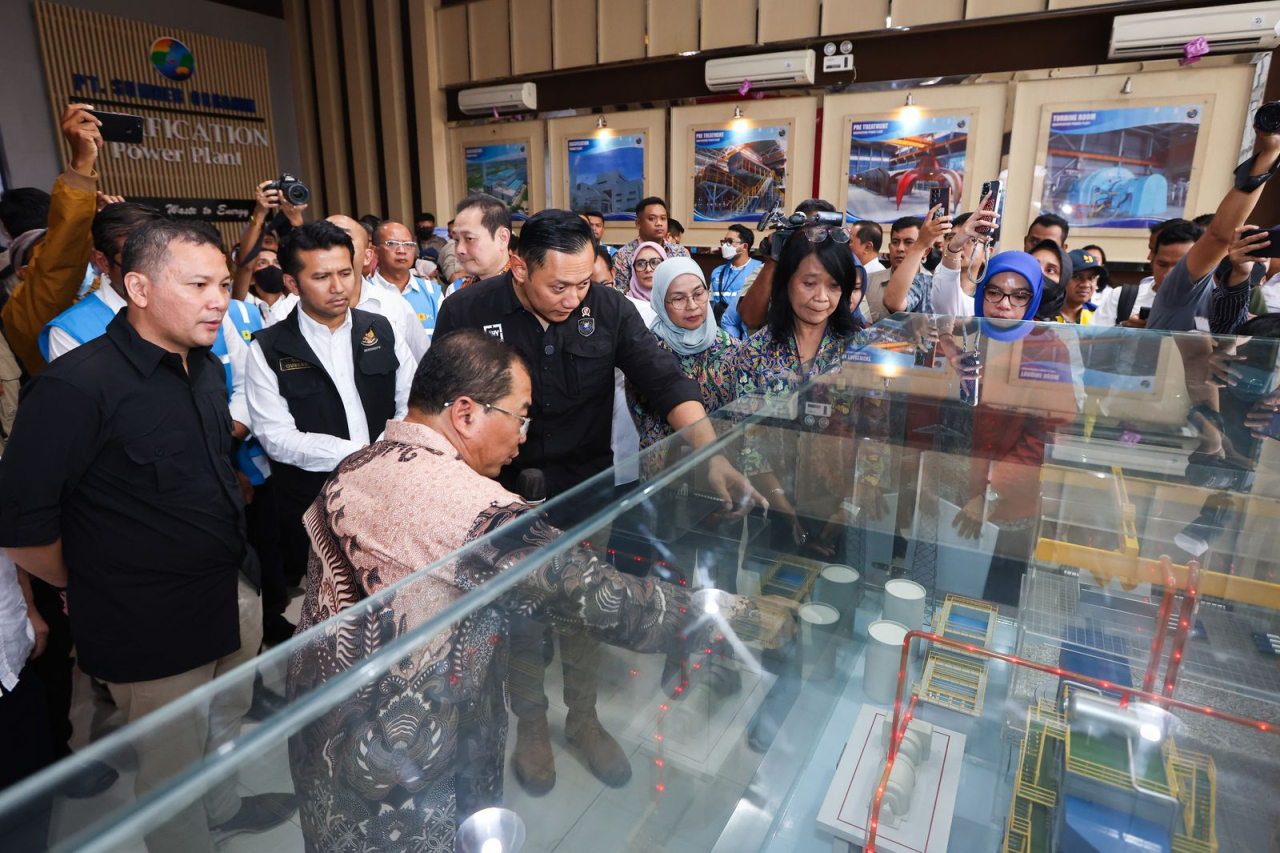 Tinjau PSEL di Benowo, Menko AHY: Pemerintah Perkuat Infrastruktur Pengelolaan Sampah Lewat Teknologi