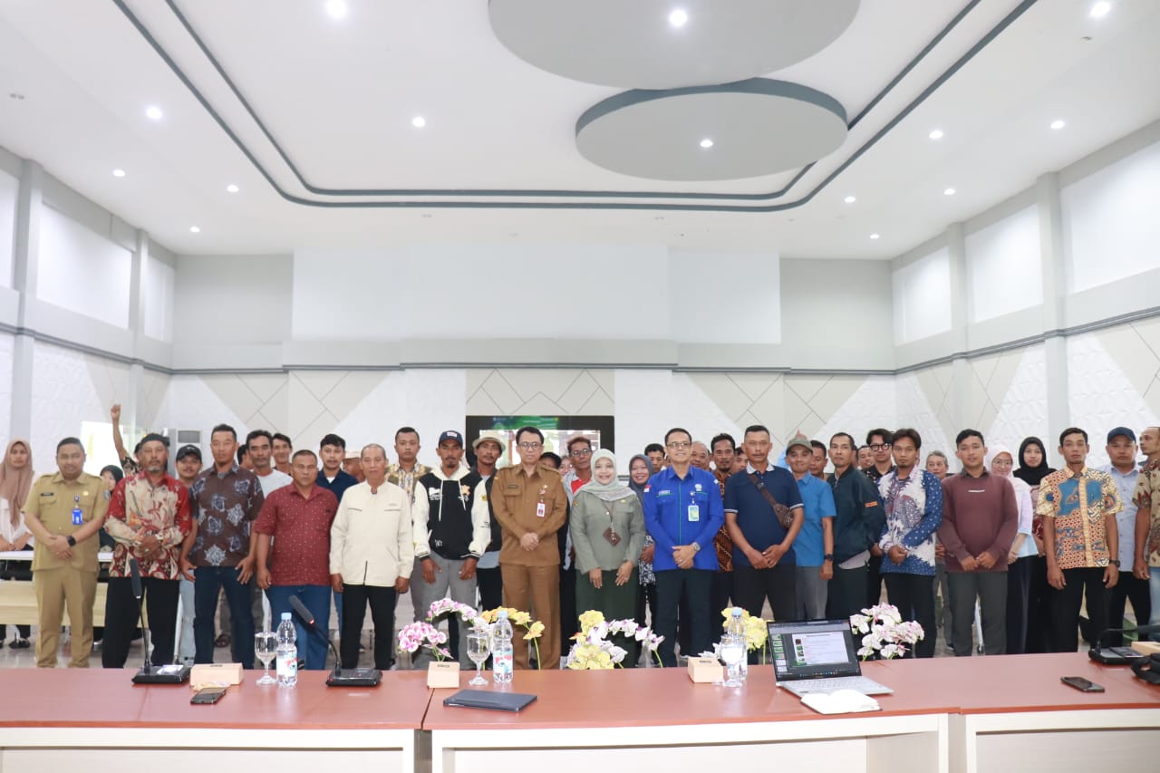 Kepala Dinas Perkebunan Jawa Timur, Ir. Dydik Rudy Prasetya, MMA/ist (tengah)