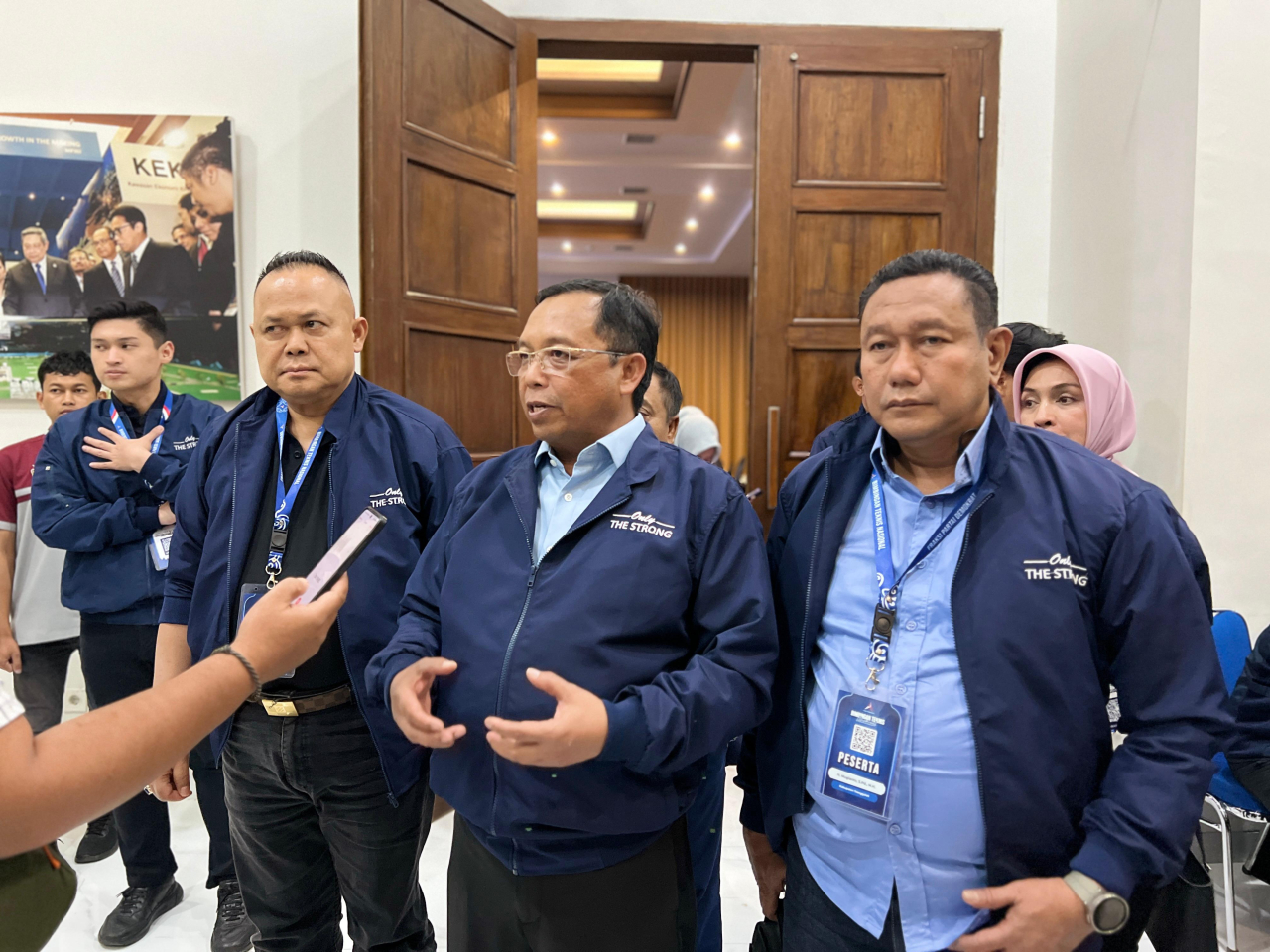 Sekjen Partai Demokrat Herman Khaeron, Ketua Fraksi Partai Demokrat DPRD Jatim Agung Mulyono dan ketua BPOKK DPD Demokrat Jatim Mugiyanto/ist