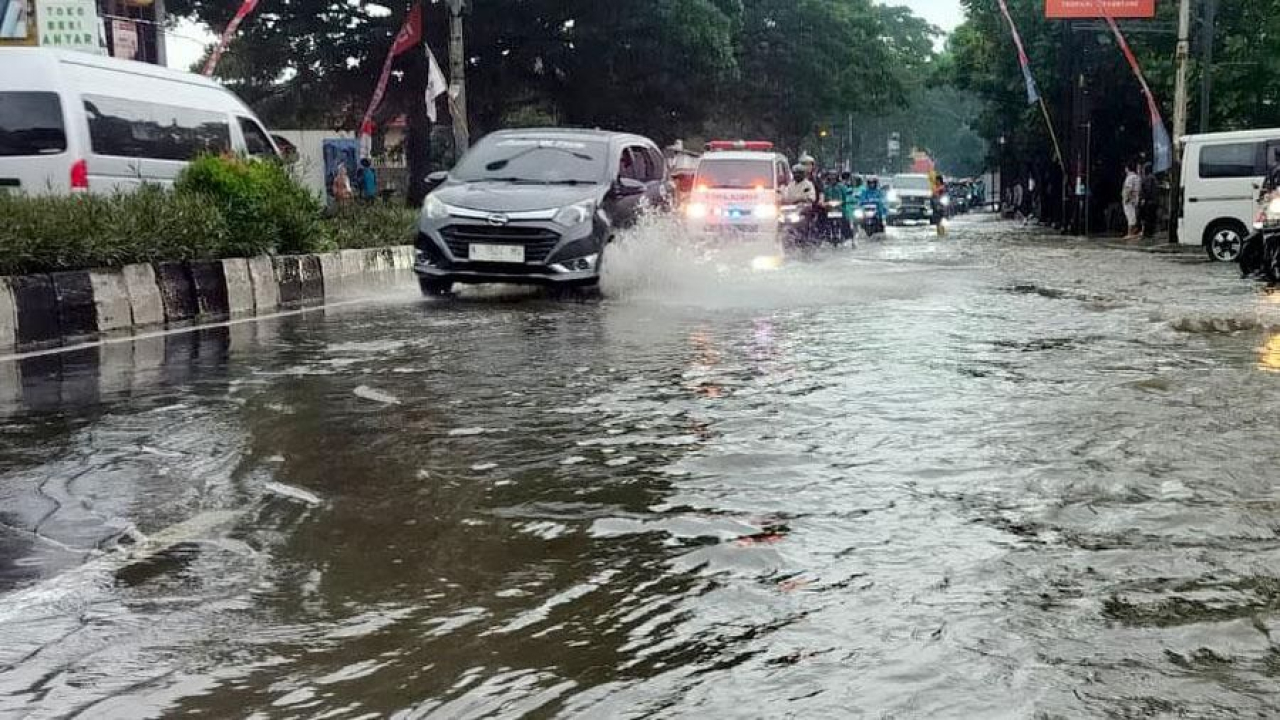 Banjir Malang Dipicu Sedimentasi Sampah, Pemkot Prioritaskan Pengerukan dan Proyek Sudetan